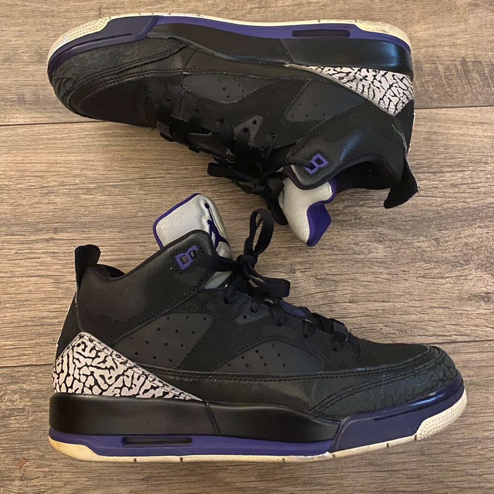 Jordan Son of Mars Low
Black Grape